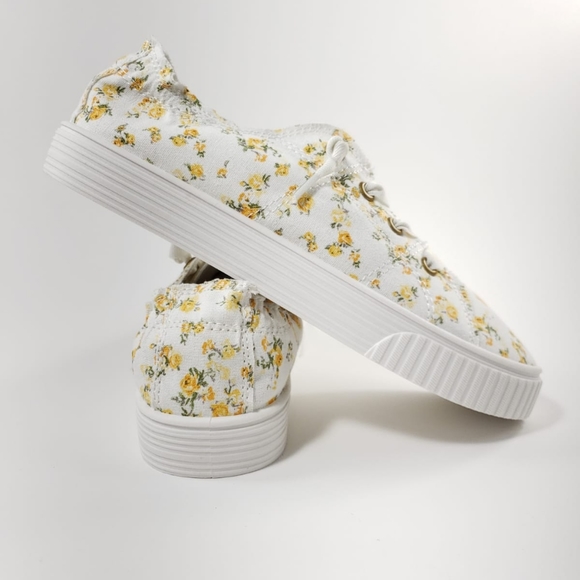 Madden Girl Marisa Slip-on Sneaker